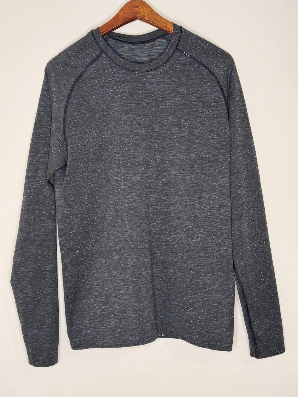 Lululemon Men's Long Sleeve Crewneck Performance Shirt - Charcoal